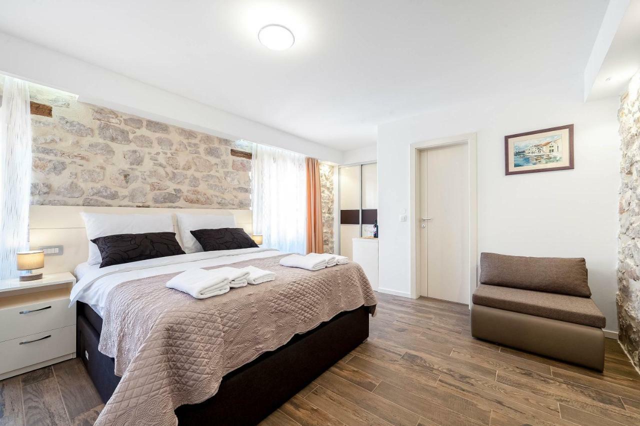 Apartments Palace Rialto Sibenik Ngoại thất bức ảnh